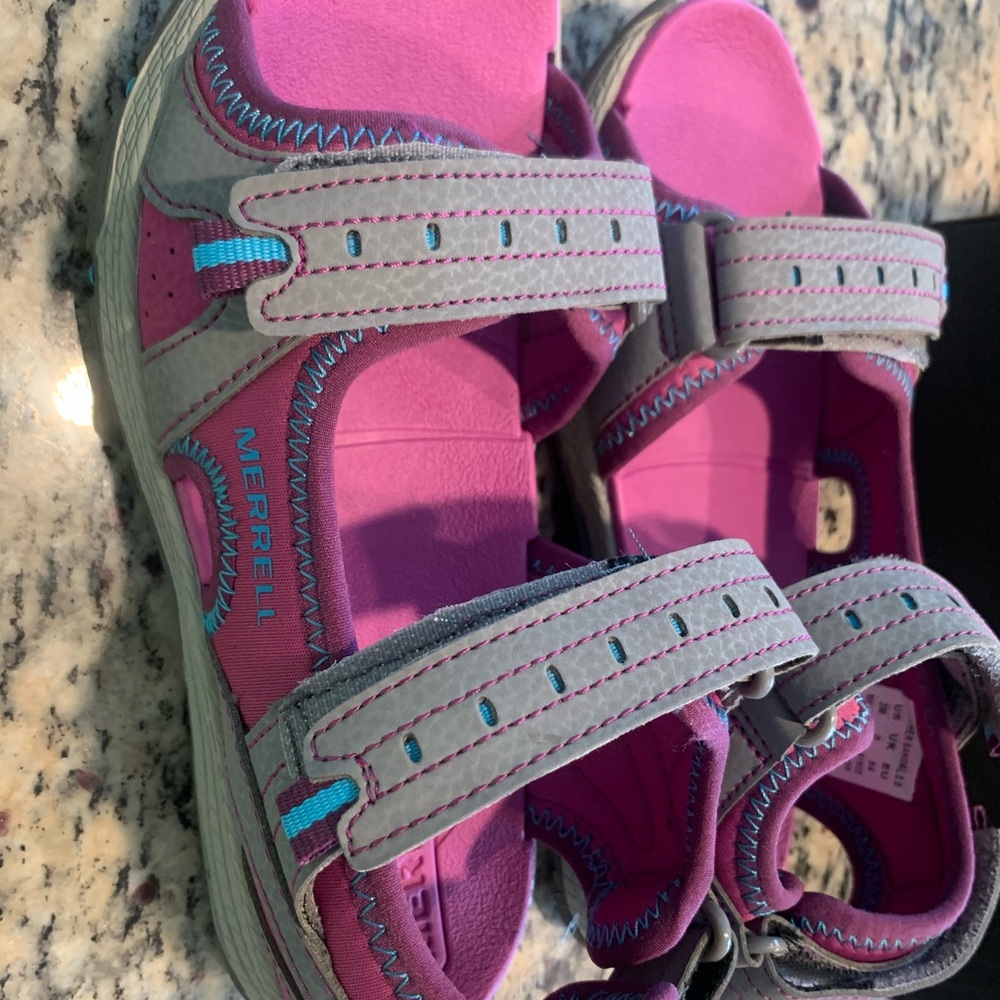Merrell Girls Sandals. Size 3M